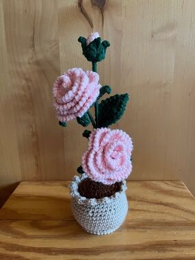 🎉HP🎉 Handmade Crochet Pink Rose Plant in Cream Pot